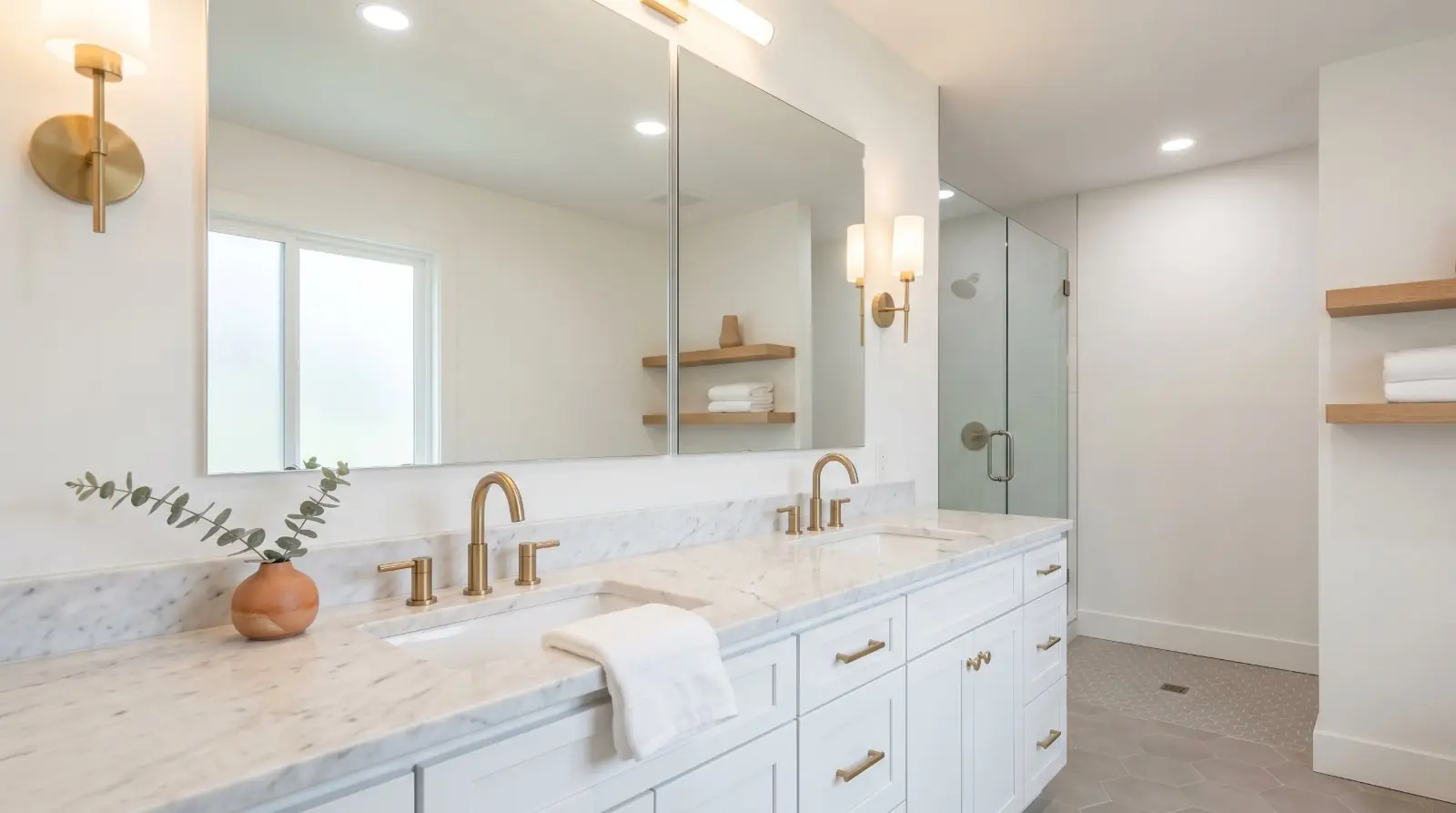 Why bathroom photos always look smaller than the bathroom — and how to fix it
